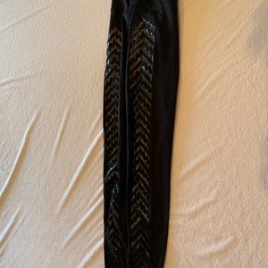 Black lululemon leggings